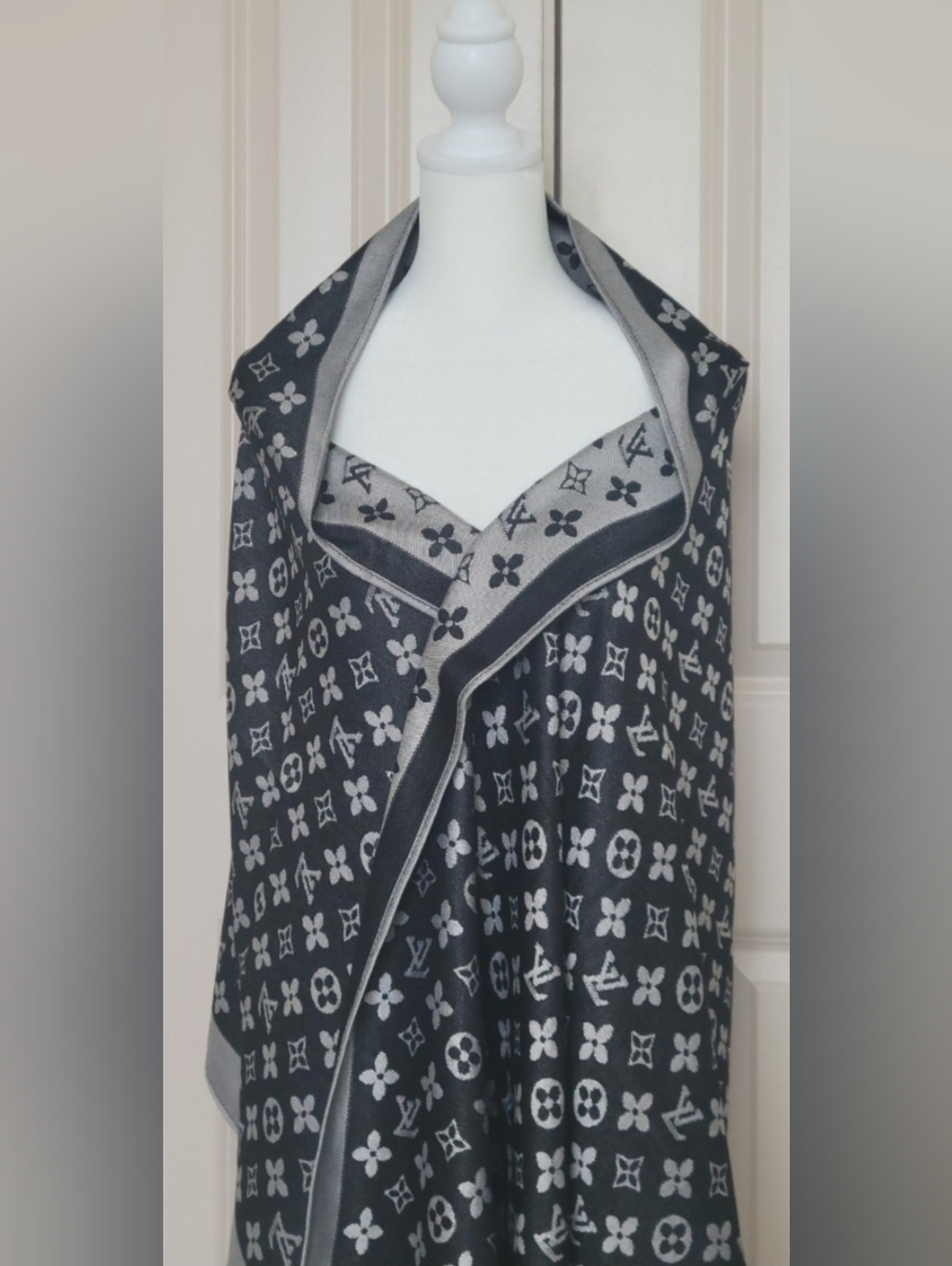 SHAWL WRAP